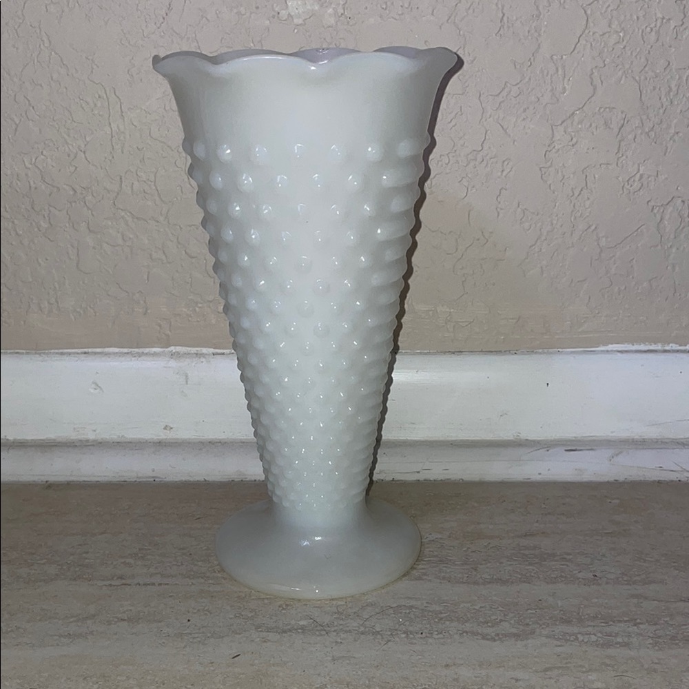 Large 9 1/2" Flower Vase in Hobnail white Dot Dash Milk Glass Anchor Hocking